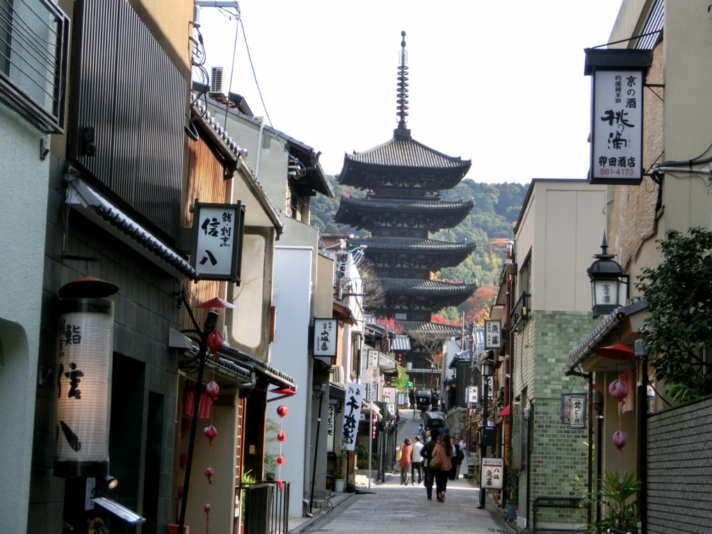 京都らしい景観と看板